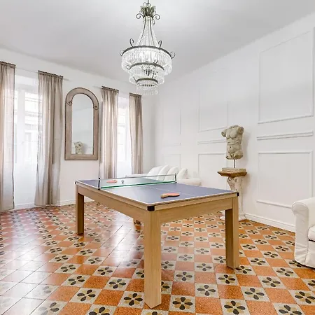 Spanish Square - Romedreamhome