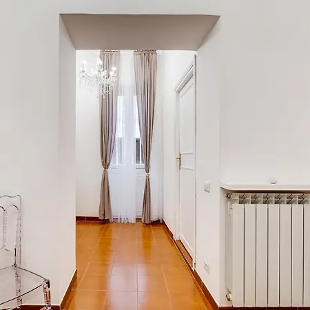 Spanish Square - Romedreamhome Apartman *